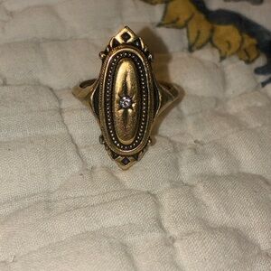 Vintage Avon Kensington Ring Gold-tone Victorian Revival